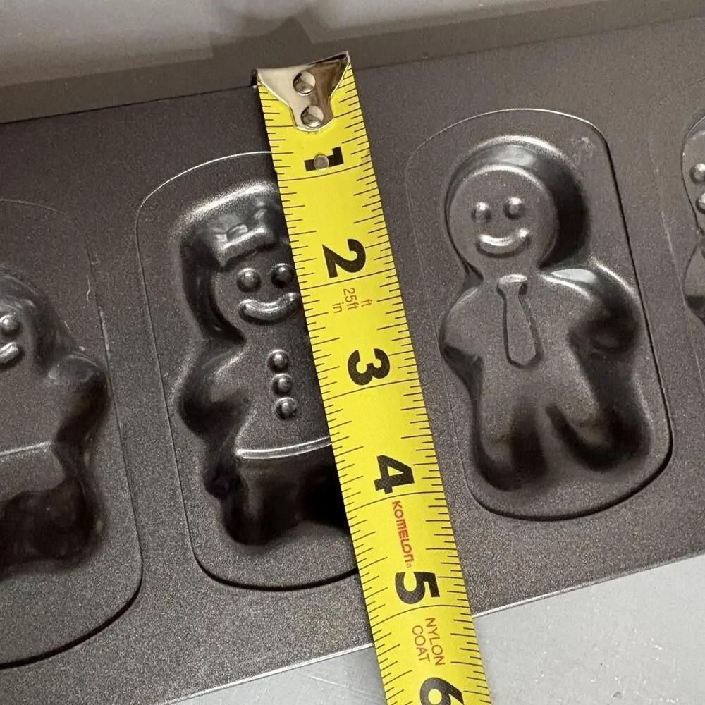 Wilton Gingerbread Man Cookie Pan 6-Cavity Nonstick Holiday Baking Mold